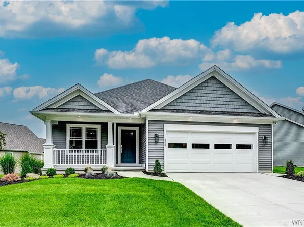 4543 Camp Rd #L208, Hamburg, NY 14075