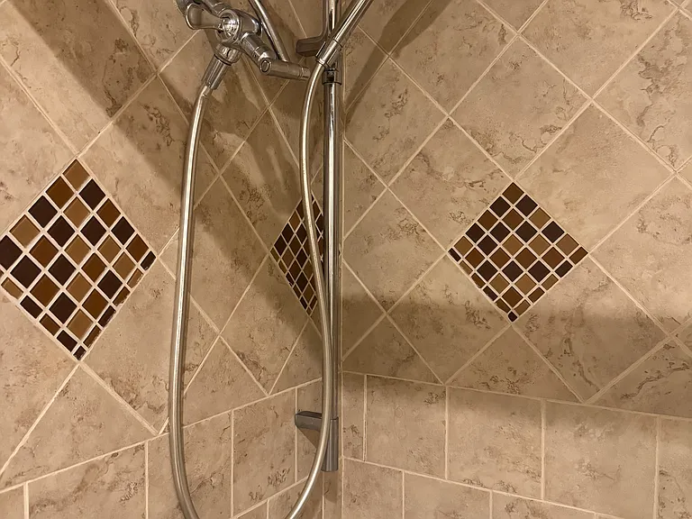 1040 N Laurel Ave #9 — Photo 15