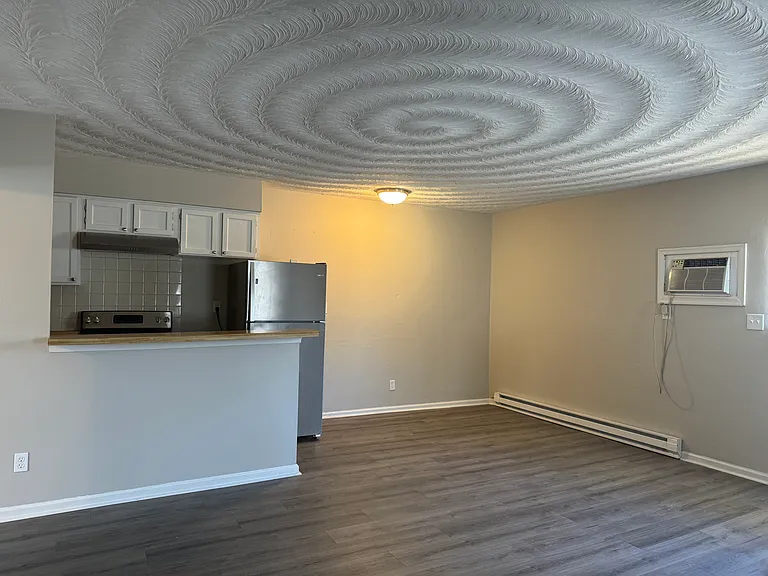 324 Ashlawn Dr #2 — Photo 7