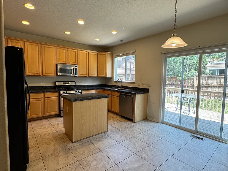 10962 Timber Ridge Ln — Photo 6