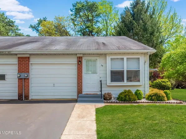 4b Independence Parkway, Whiting, NJ 08759