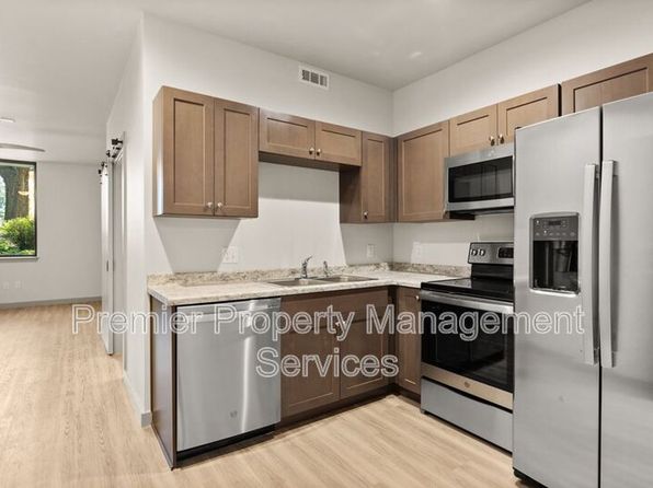 1127 Alderson Ave UNIT 108