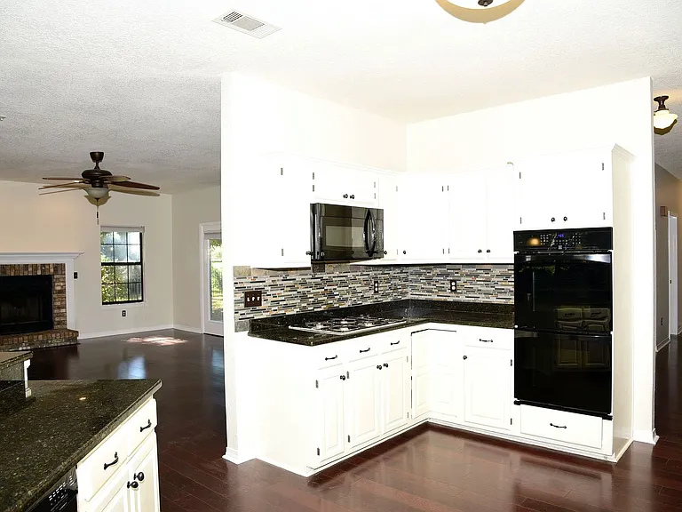 116 Baywind Dr — Photo 7