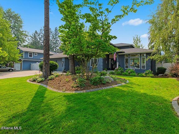 3rd image of 5124 E Shoreline Dr