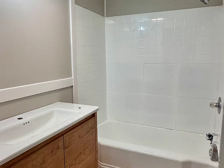1701 Bunn St — Photo 7