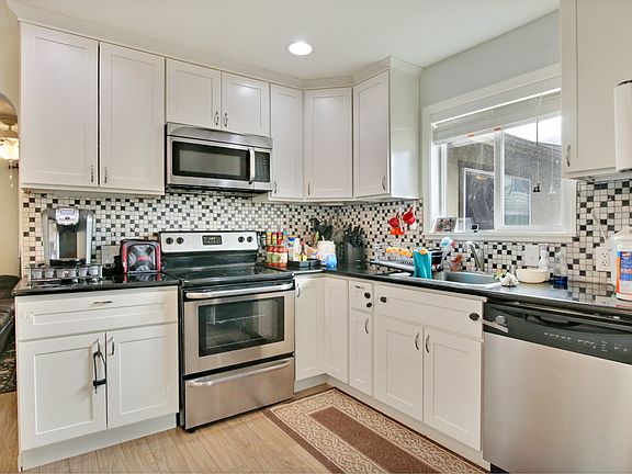2nd image of 8604 9th Ave E