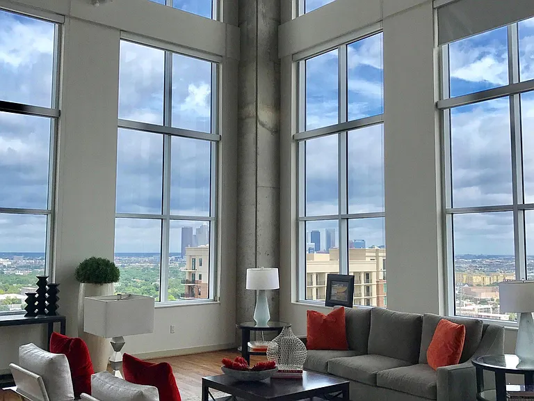 The Museum Tower — Photo 41