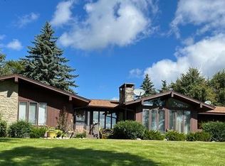 919 N Main St, Starbuck, MN 56381