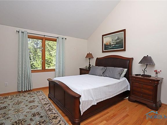3rd image of 14722 Prairie Lake Dr