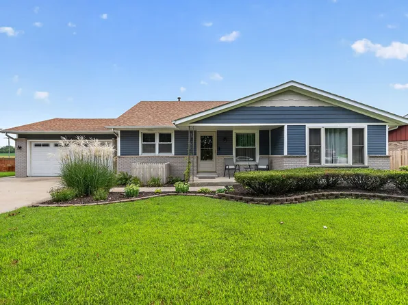 818 W Bonnie Ln, Peotone, IL 60468