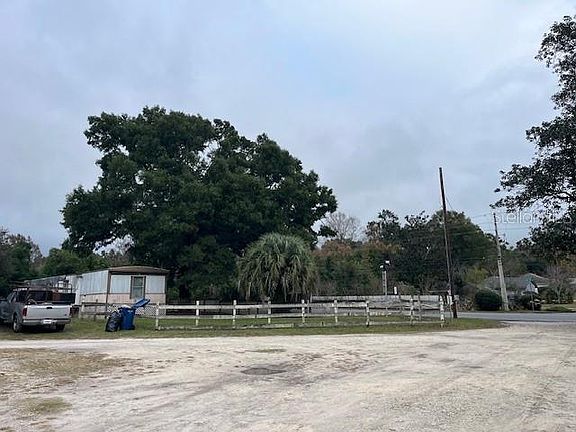 4th image of 13730 NW 140th St