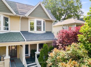 15 Redwood Ave, Toronto, ON M4L 2S5