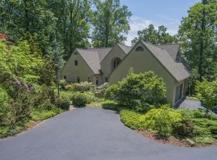 612 Horseshoe Trail Dr, Lebanon, PA 17042