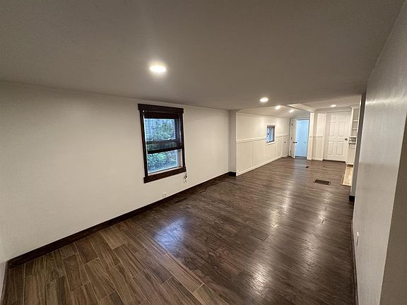 4th image of 920 2ND STREET