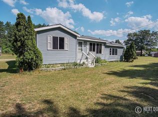 14194 Red Pine Dr, Kent City, MI