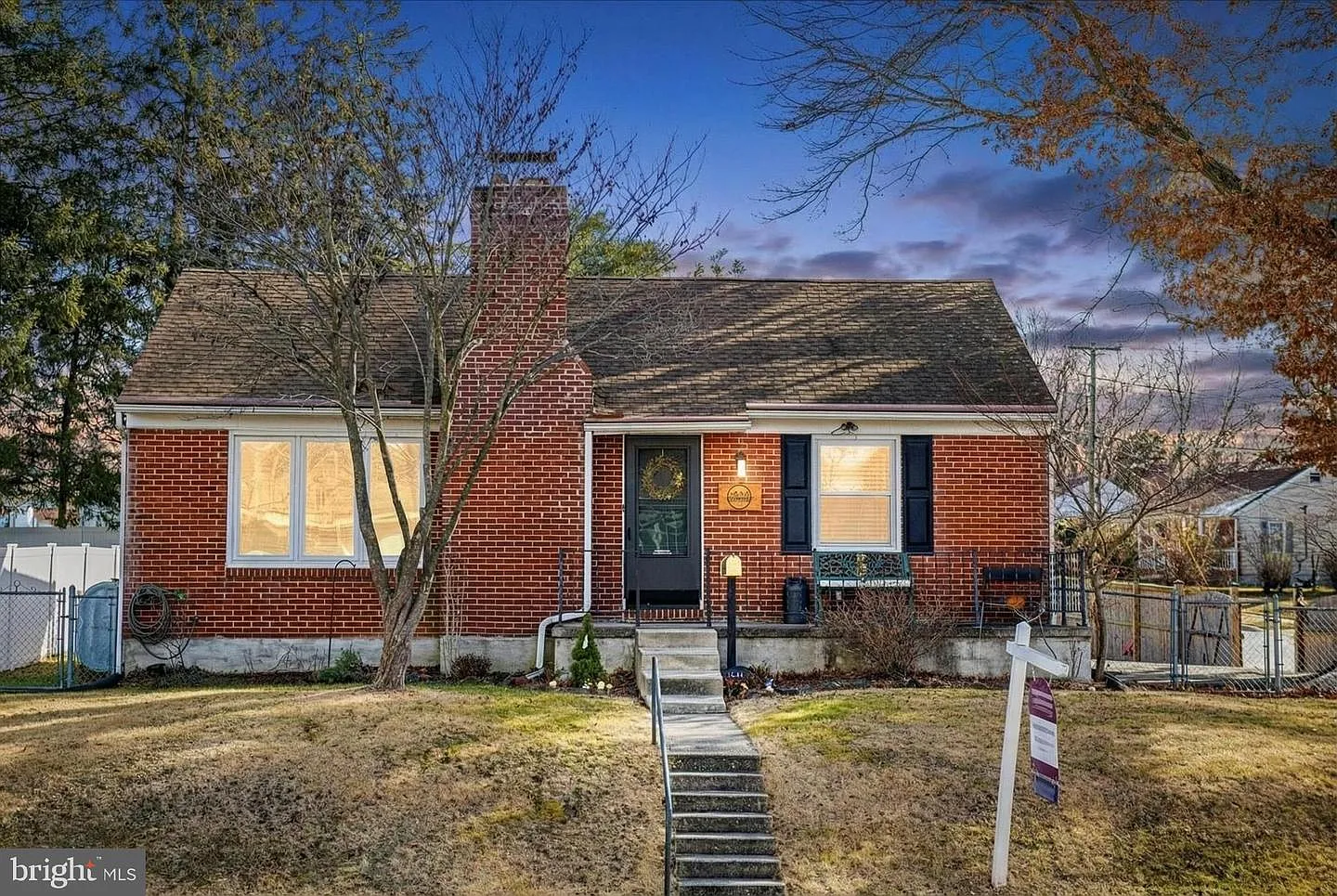 303 Graceford Dr photo 1