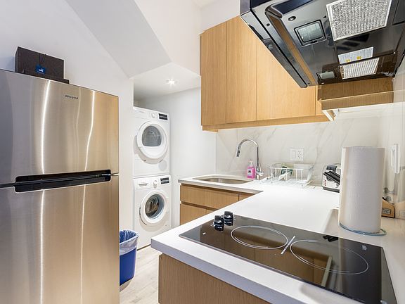 3rd image of 133 W 3rd St APT 1R