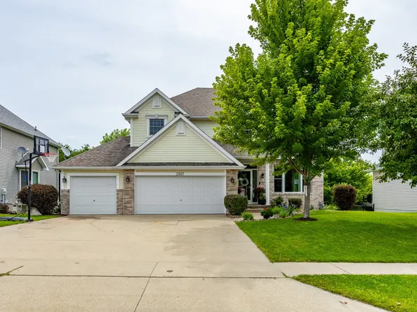 2807 145th St, Urbandale, IA 50323