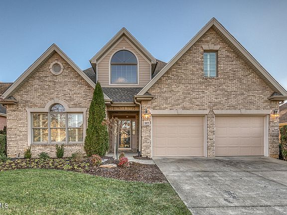 2nd image of 1119 Waterbrooke Ln
