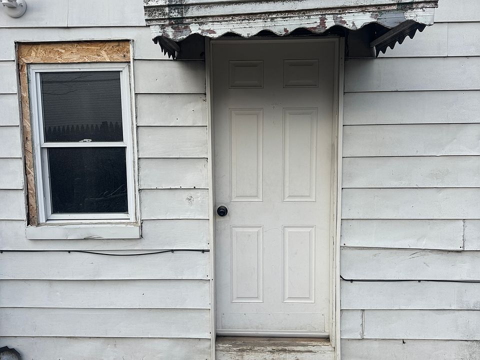 1st image of 2217 W 104th St Unit 2