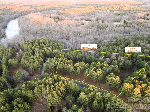 116 River View Dr, Mooresboro, NC 28114