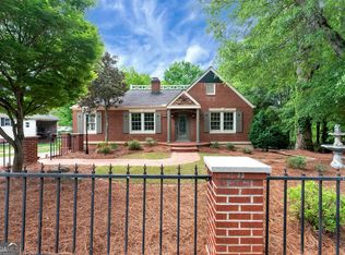 952 Wayside St NW, Cornelia, GA 30531
