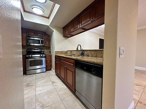 Kitchen Storage + Appliances (2)