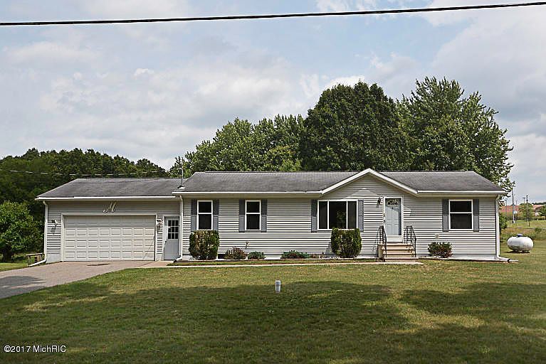 1st image of 67935 29th St
