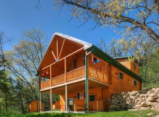 1232 Quandahl Rd, Decorah, IA 52101