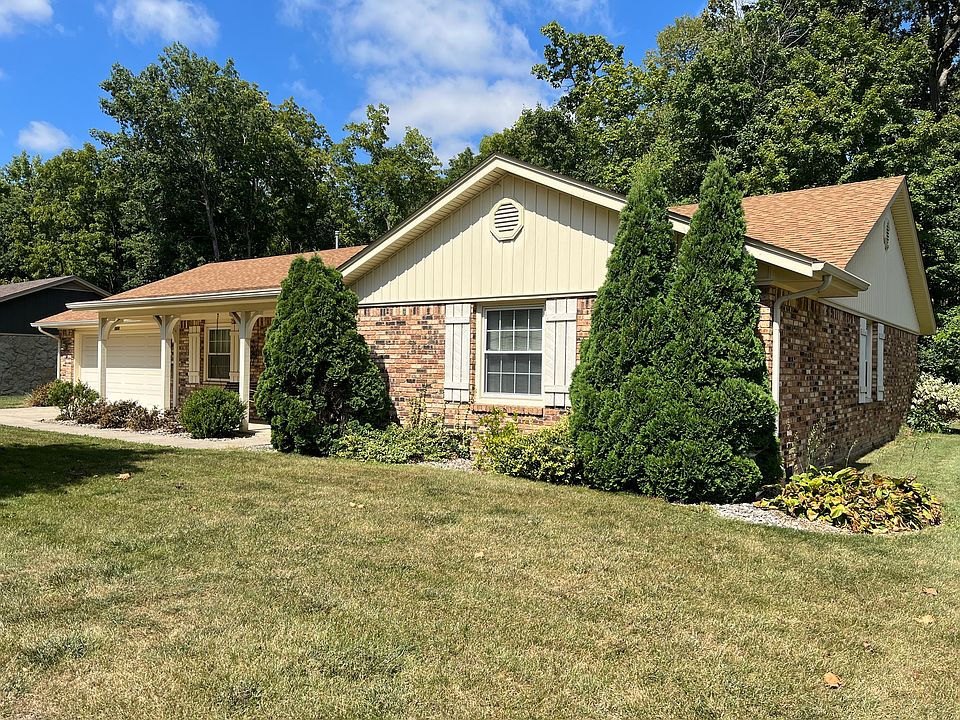 1st image of 1906 Woodview Ln
