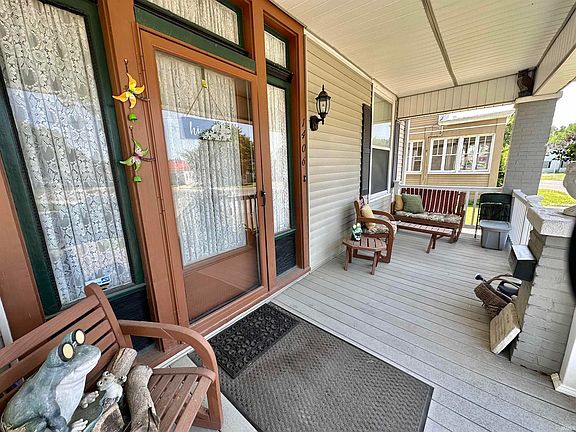 3rd image of 1406 SE 1st St