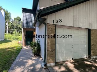 138 SW Oxford Pl #11272057, Lees Summit, MO 64063