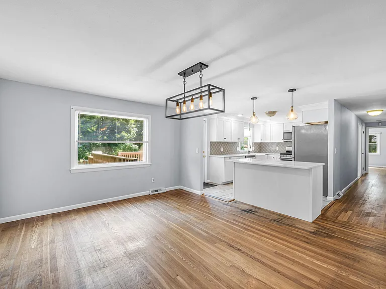 141 Cedar Rd — Photo 32