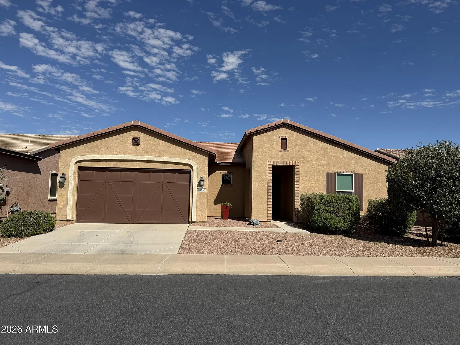 2 bed, 2.0 bath, 1700 sqft, $2,200 — Photo 2