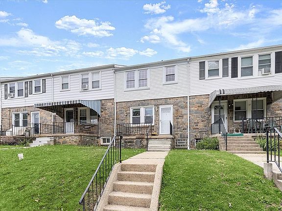 2nd image of 8 Enjay Ave