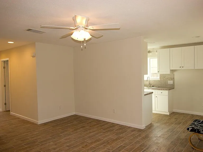 6110 Wing Feather Dr — Photo 11