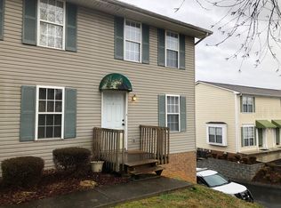 5 Lake Village Ct, Johnson City, TN 37601
