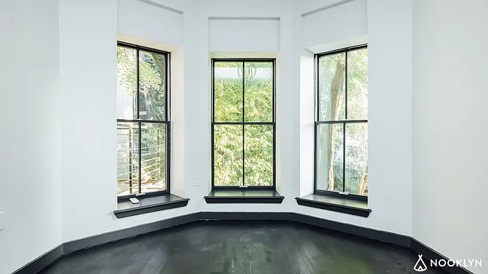 Rented by Jankos Group LLC | media 9