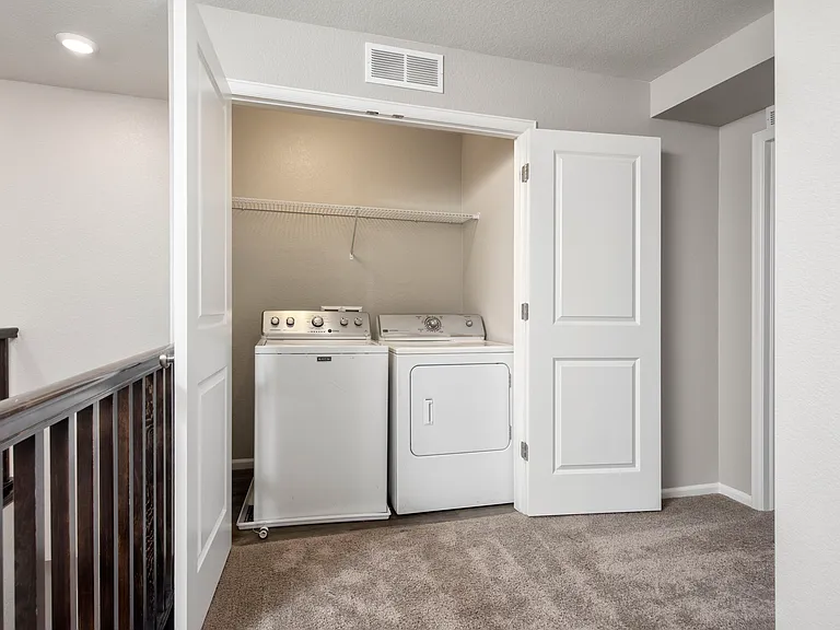 5725 N Hanover St — Photo 18