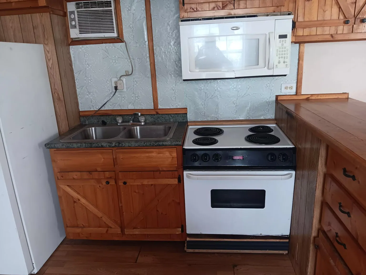 1 bed, $850 — Photo 1
