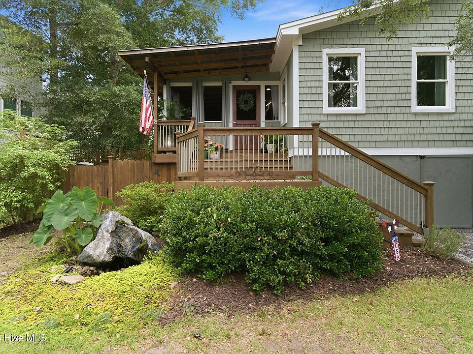 1st image of 101 SE 23rd Street