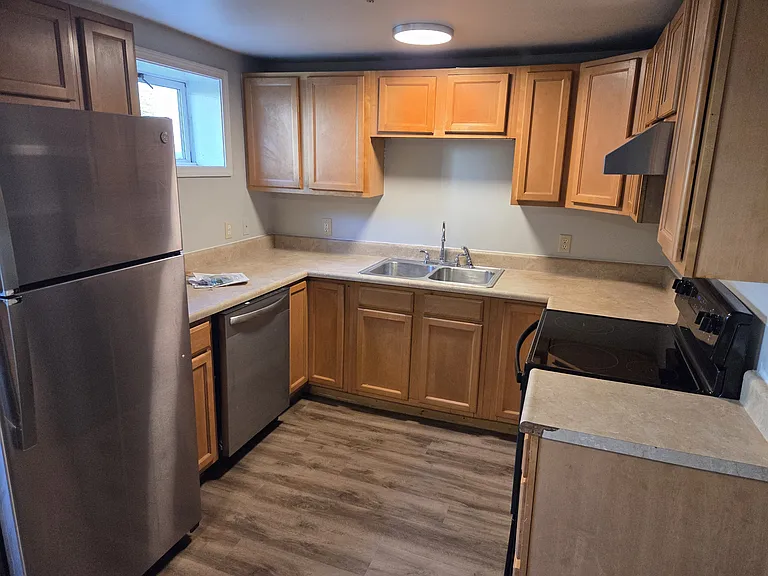 1016 Washington Ave #4 — Photo 6