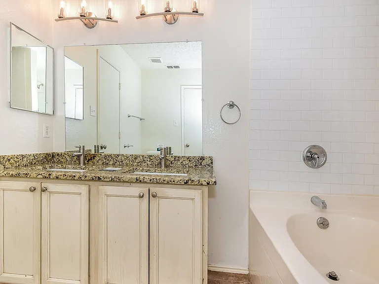 1476 Hickory Creek Ln — Photo 14