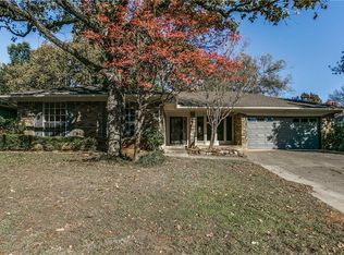 5715 Valley Ridge Ct, Arlington, TX 76017