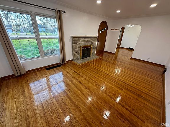 3rd image of 5710 Washington Ave