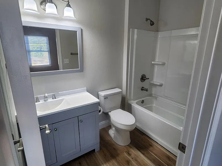 537 N 20th St #32 — Photo 16