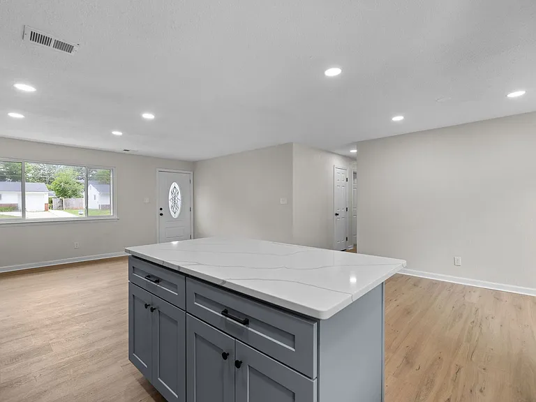 412 Lineberry Rd — Photo 10