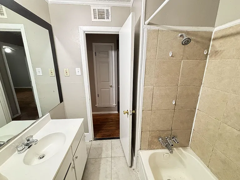 4694 McCrory Ave — Photo 11