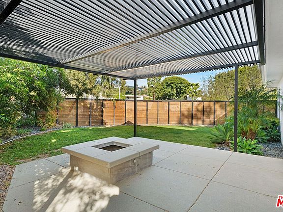4th image of 10608 Lindamere Dr