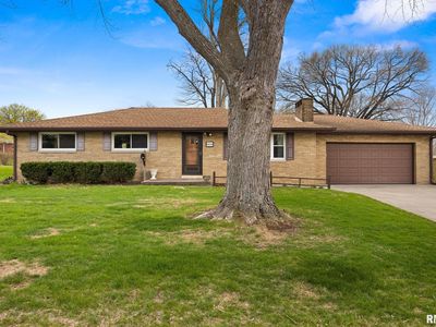604 S Elm St, Washington, IL, 61571